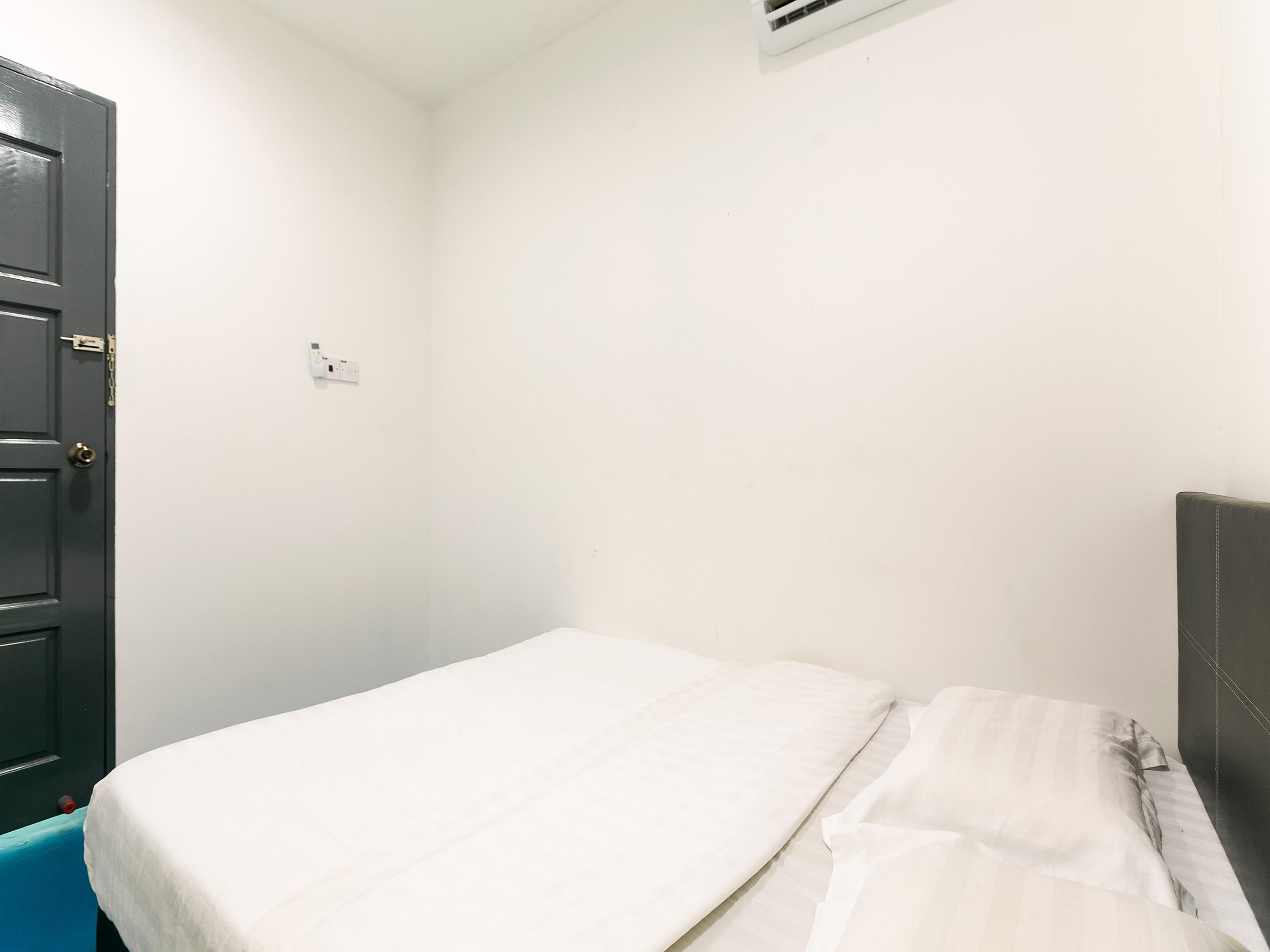 Spot On 89726 Capsule Inn Кота Кинабалу Екстериор снимка