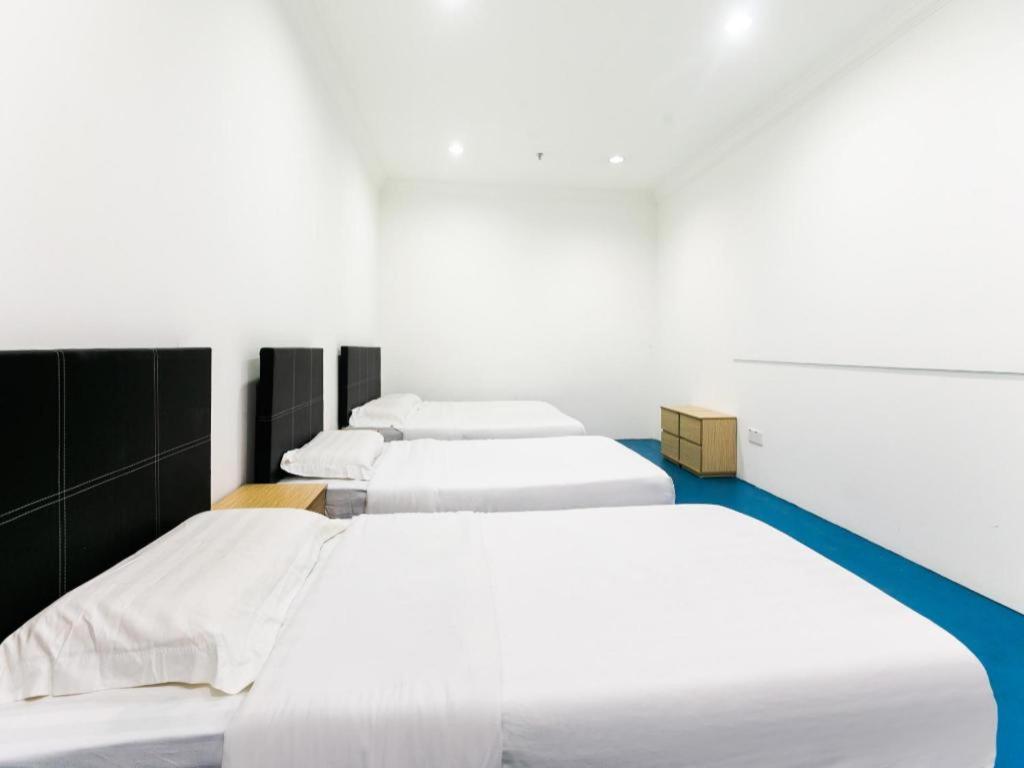 Spot On 89726 Capsule Inn Кота Кинабалу Екстериор снимка