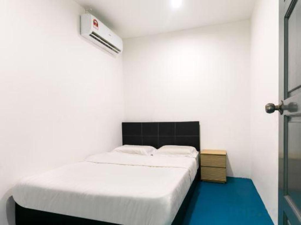 Spot On 89726 Capsule Inn Кота Кинабалу Екстериор снимка