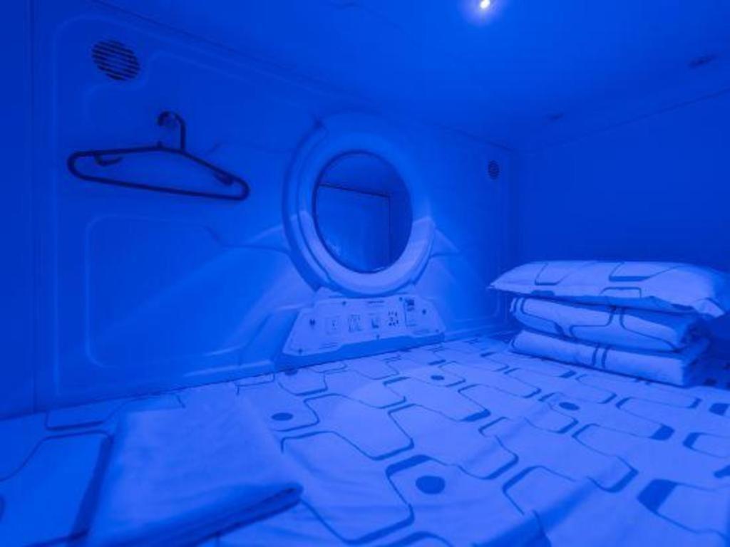 Spot On 89726 Capsule Inn Кота Кинабалу Екстериор снимка