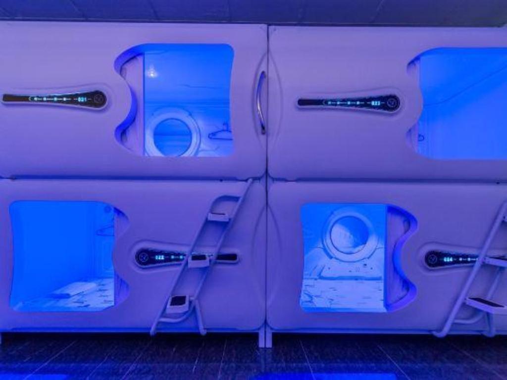 Spot On 89726 Capsule Inn Кота Кинабалу Екстериор снимка