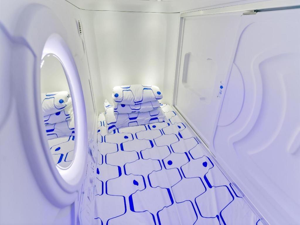 Spot On 89726 Capsule Inn Кота Кинабалу Екстериор снимка